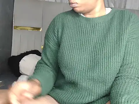 CreamyPussy95 online show from 04-16-26, 04:13