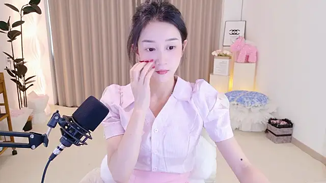 Snapshot of Dancing-CoCo-Pro chatting on 07-09-26, 04:13 Dancing-CoCo-Pro online show from 07-09-26, 04:13