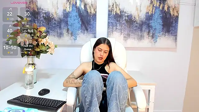 madydoll  online show from 06-16-26, 09:04