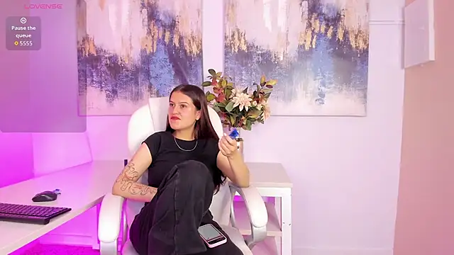 madydoll  online show from 07-14-26, 09:21