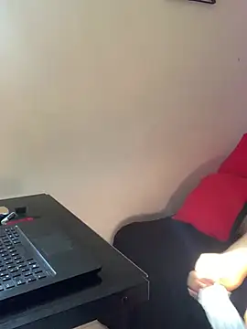 megan purpura online show from 04-29-26, 02:10