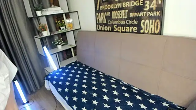 TwinkWhite online show from 05-16-26, 08:41