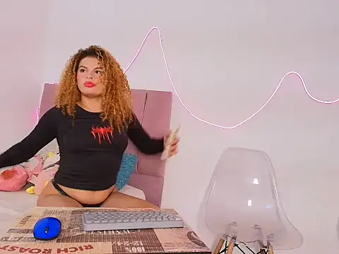 Michellblue online show from 05-07-26, 05:01