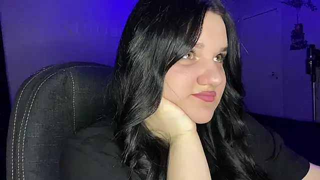 Penny Perry online show from 04-18-26, 06:43