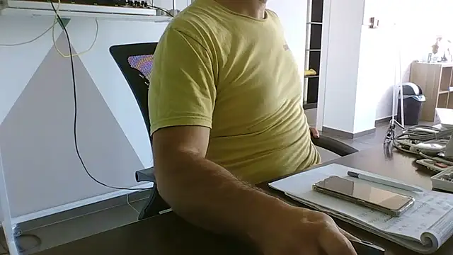 Snapshot of brunosso85ita chatting on 06-11-26, 01:41 brunosso85ita online show from 06-11-26, 01:41