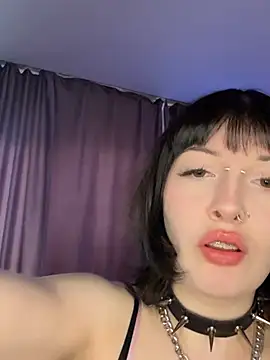 Snapshot of virusDoll chatting on 05-28-26, 02:23 virusDoll online show from 05-28-26, 02:23