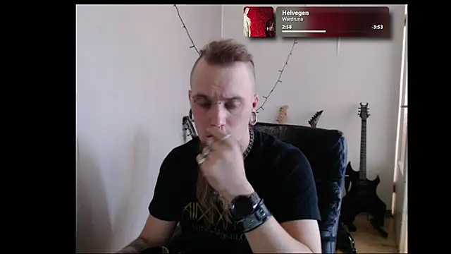 THatRandomMetalHead online show from 06-12-26, 03:32