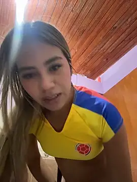 Kimmiebellarie online show from 06-17-26, 03:00