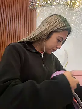 Kimmiebellarie online show from 07-07-26, 12:20