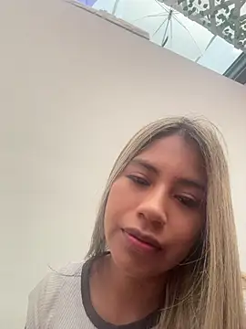 Kimmiebellarie online show from 04-22-26, 02:02