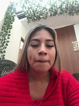 Kimmiebellarie online show from 05-27-26, 01:40