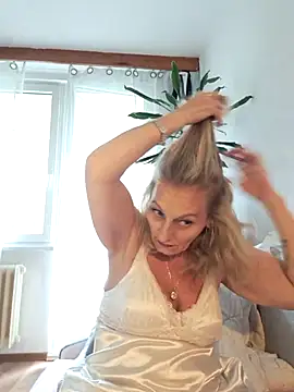 Blond lady czech online show from 07-14-26, 03:40