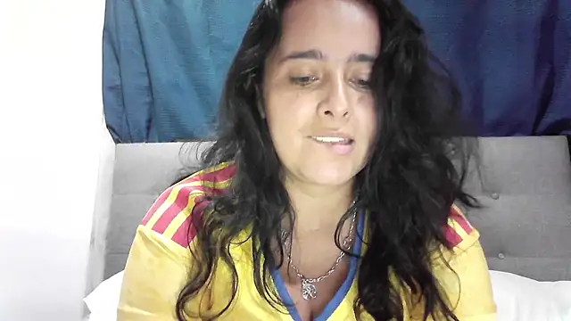 Estefany-magic online show from 07-04-26, 03:57
