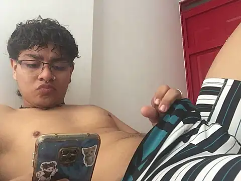 xhecho uzumaki online show from 05-26-26, 03:54