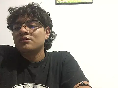 xhecho uzumaki online show from 05-17-26, 04:23