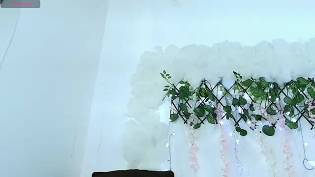 Snapshot of Maye_milf_co chatting on 04-15-26, 07:58 Maye milf co online show from 04-15-26, 07:58