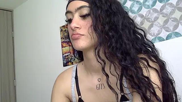 Snapshot of shelsy_d chatting on 05-19-26, 09:33 shelsy d online show from 05-19-26, 09:33