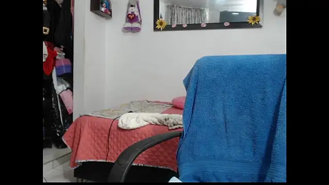estellahotxxx online show from 05-09-26, 02:09