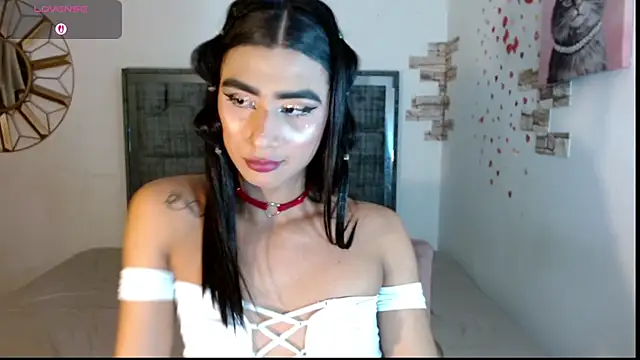 Snapshot of blair_wiloss chatting on 05-17-26, 04:56 blair wiloss online show from 05-17-26, 04:56