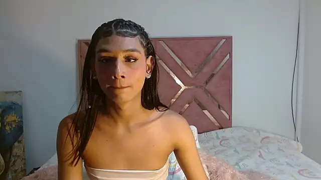 Snapshot of blair_wiloss chatting on 04-18-26, 02:14 blair wiloss online show from 04-18-26, 02:14