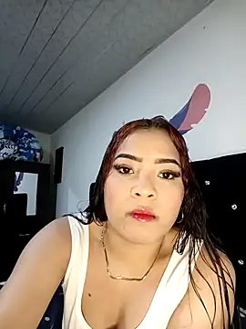 Maddy sm online show from 05-04-26, 08:55