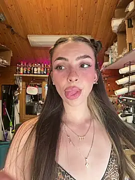 juicybootyquinn online show from 07-01-26, 12:11