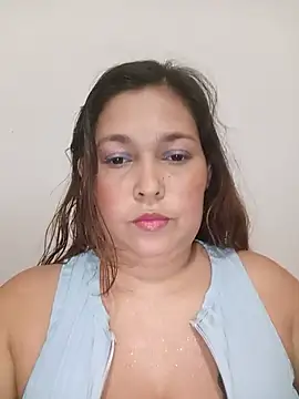 dirtysexibailarina35 online show from 08-05-26, 01:54