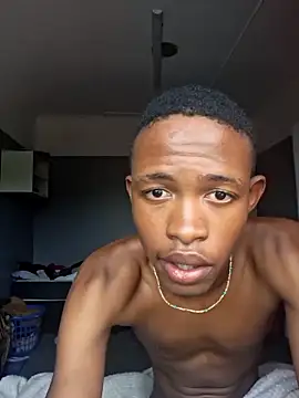 youngAndReckles online show from 04-11-26, 07:45
