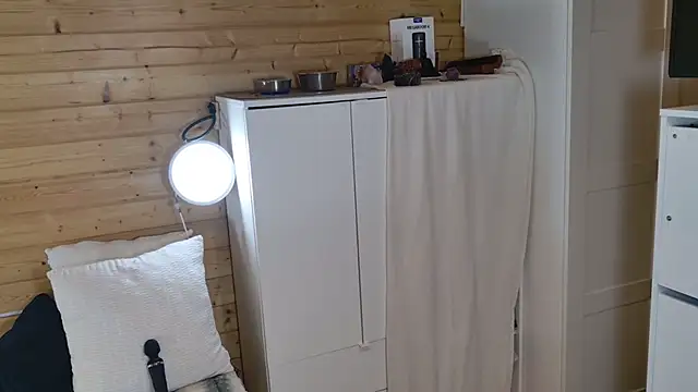 Snapshot of jessicalux41 chatting on 04-11-26, 03:49 jessicalux41 online show from 04-11-26, 03:49