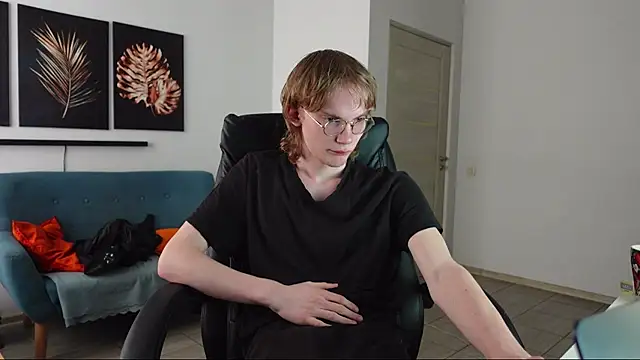 Dave Redmond online show from 04-22-26, 02:02