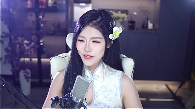 Seraphinei online show from 05-27-26, 12:12