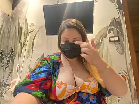 kavyasingh36 online show from 04-20-26, 03:35