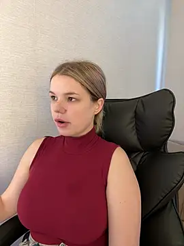 Snapshot of KimEvanss chatting on 06-21-26, 05:24 KimEvanss online show from 06-21-26, 05:24