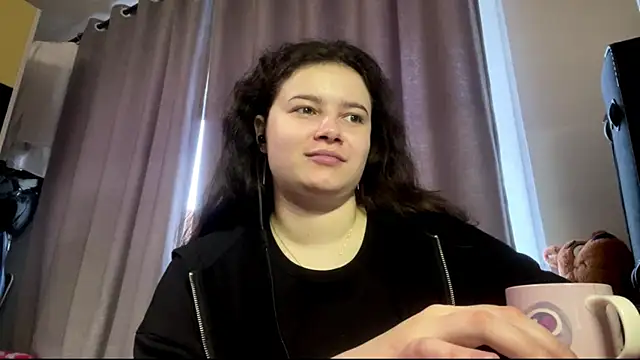 Snapshot of LonnaVandal chatting on 05-05-26, 05:49 LonnaVandal online show from 05-05-26, 05:49