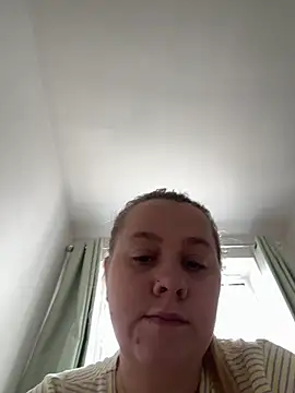 Snapshot of OliviaJadeXx chatting on 06-15-26, 10:59 OliviaJadeXx online show from 06-15-26, 10:59