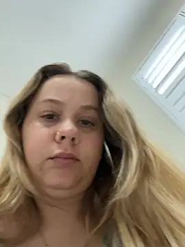 Snapshot of OliviaJadeXx chatting on 05-19-26, 07:26 OliviaJadeXx online show from 05-19-26, 07:26