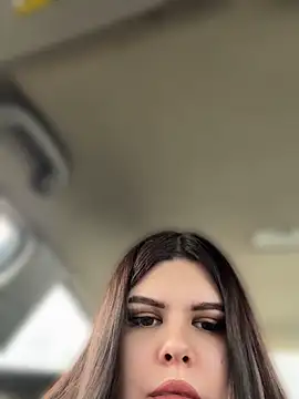 Snapshot of AmeliaBronze chatting on 04-15-26, 06:52 AmeliaBronze online show from 04-15-26, 06:52