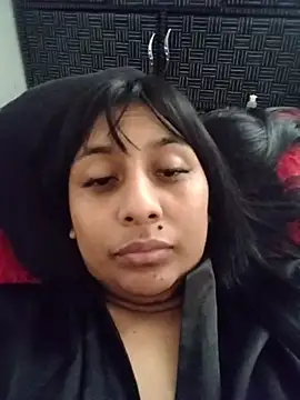 Snapshot of MELIZ_QUEEN chatting on 06-21-26, 02:56 MELIZ QUEEN online show from 06-21-26, 02:56