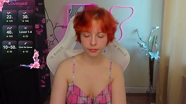 InfernoKitten online show from 06-05-26, 06:52