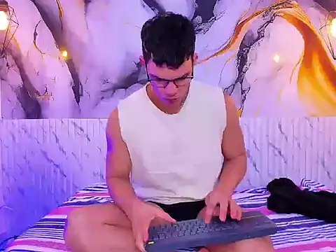Ethan Carter1 online show from 05-20-26, 12:13