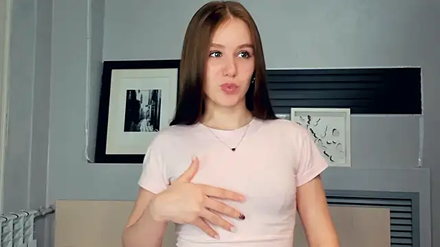 KareenLivingston online show from 04-17-26, 07:11