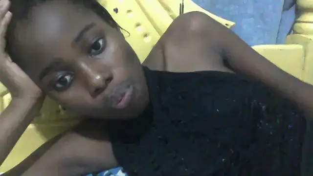 Snapshot of Rerpuss1 chatting on 06-11-26, 04:48 Rerpuss1 online show from 06-11-26, 04:48