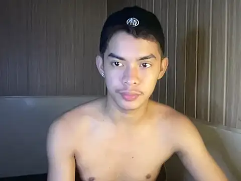 yourhotasian jhonpol16 online show from 05-15-26, 01:53