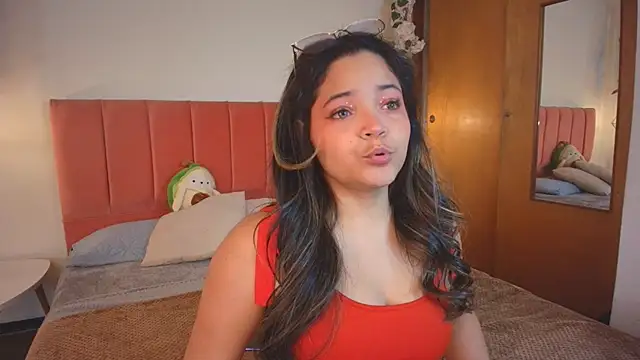 Snapshot of Shadya_ chatting on 07-01-26, 03:18 Shadya online show from 07-01-26, 03:18