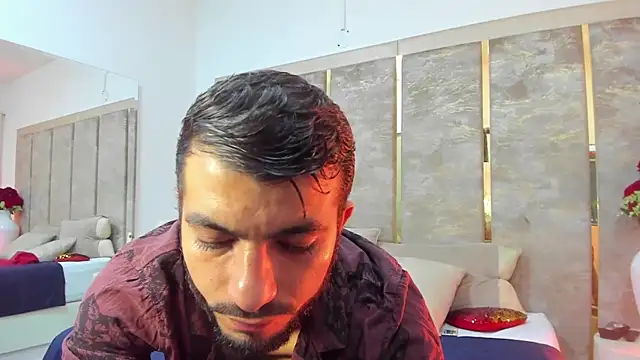 EmmanuelVoss online show from 04-15-26, 04:51