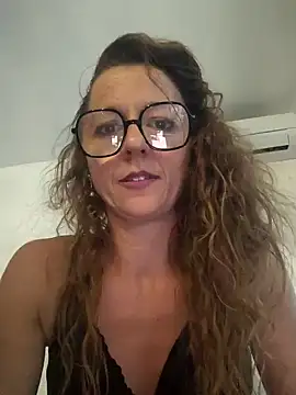 Shely5934 online show from 06-05-26, 07:19