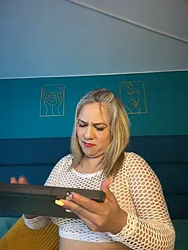 Snapshot of Camila_Noer chatting on 07-10-26, 01:22 Camila Noer online show from 07-10-26, 01:22