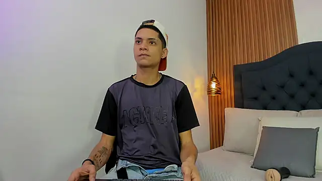 Axel marcus online show from 05-04-26, 07:39