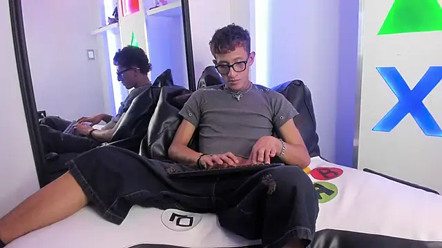 Damian nix online show from 04-28-26, 04:06