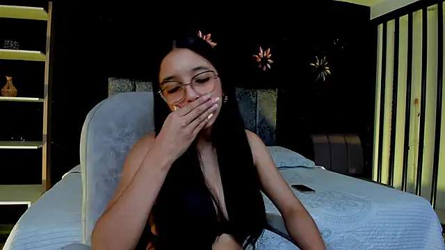 Snapshot of IrisFyre chatting on 05-11-26, 12:17 IrisFyre online show from 05-11-26, 12:17